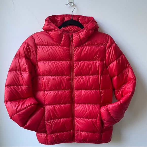 ARITZIA TNA THE LITTLE PUFF - Picture 12 of 12